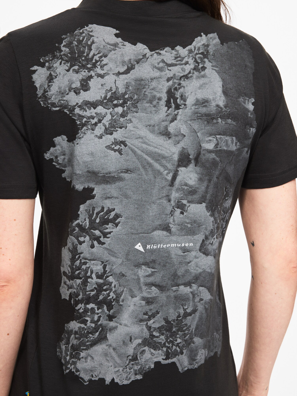 Image 5 for product Narfi Periderm T-Shirt Damen