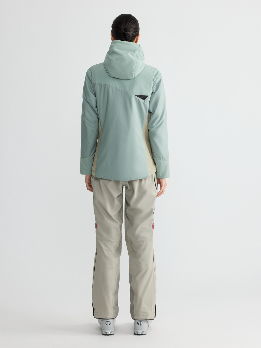 Image 4 for product Urd Light Stretch Kapuzenjacke Damen